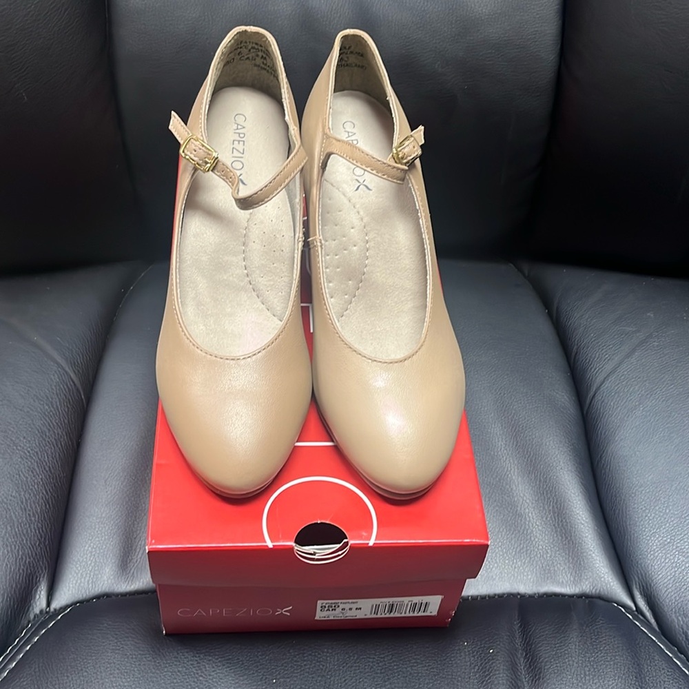 Women’s Capezio Tan Leather 2” Heel Character Dance Shoes